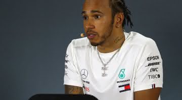 Lewis Hamilton tem escrito, a cada dia que passa, seu nome ainda mais na história do esporte - GettyImages