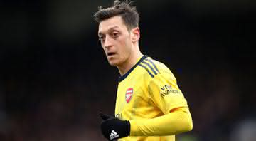 Mesut Ozil pode deixar o Arsenal em janeiro - Getty Images