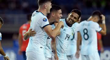 Seleção Argentina venceu o Uruguai por 3x2 no primeiro jogo da fase final do torneio - GettyImages