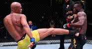 Após despedida do UFC, Anderson Silva indica que pode continuar competindo - GettyImages