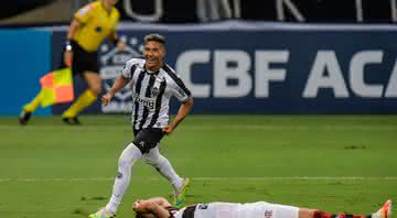 Zaracho em ação com a camisa do Atlético Mineiro - GettyImages