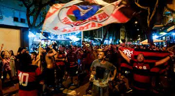 Torcedores do Flamengo comemorando após o título brasileiro - GettyImages
