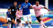 Leicester tropeça na Premier League - Getty Images