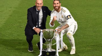 Zidane e Sergio Ramos com a taça do Campeonato Espanhol - GettyImages