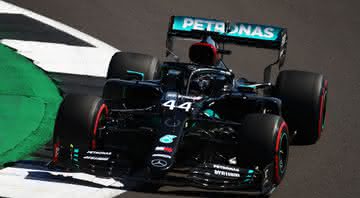 Hamilton lidera Mercedes no segundo treino livre para o GP de 70 anos da Fórmula 1 - GettyImages