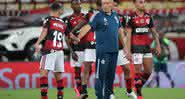 Domènec Torrent em ação pelo Flamengo - GettyImages