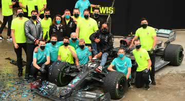 Hamilton deseja acertar renovação com a Mercedes antes do Natal - GettyImages