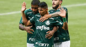 Rony marcou dois dos três gols do Palmeiras contra o antigo clube - Getty Images