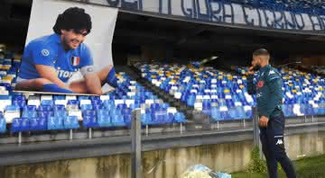 Insigne homenageando Maradona no Estádio San Paolo - Getty Images