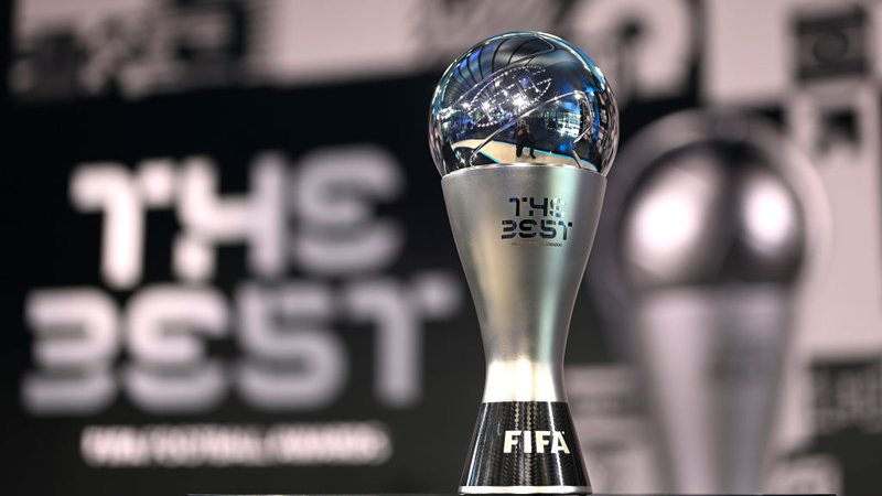 Sarah Bouhaddi e Neuer superam os adversários e são eleitos os melhores goleiros do mundo no The Best! - GettyImages