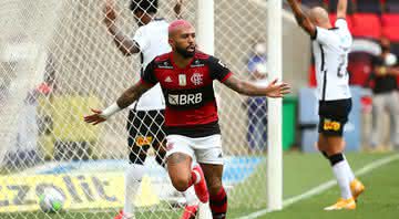 Gabigol em ação com a camisa do Flamengo - GettyImages