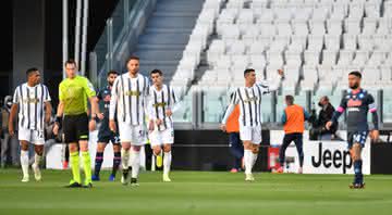 Juventus comemorando gol sobre o Napoli - Getty Images