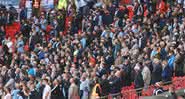 Oito mil torcedores puderam assistir a final da Copa da Liga Inglesa, entre Manchester City e Tottenham, no Estádio de Wembley - Getty Images