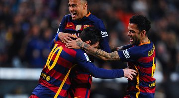 Daniel Alves posta tbt ao lado de Neymar e Messi - Getty Images