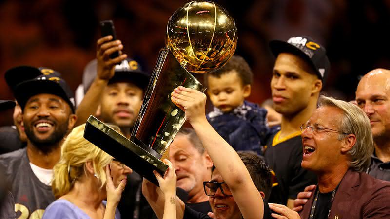 Cleveland Cavaliers fez história ao reverter um placar de 3 a 1 na série das finais de 2016 - Getty Images