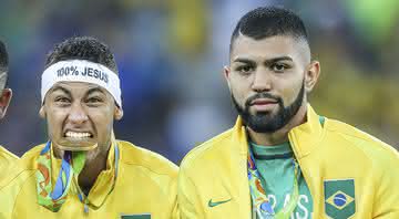 Neymar Jr. e Gabigol parecem estar numa boa - Getty Images