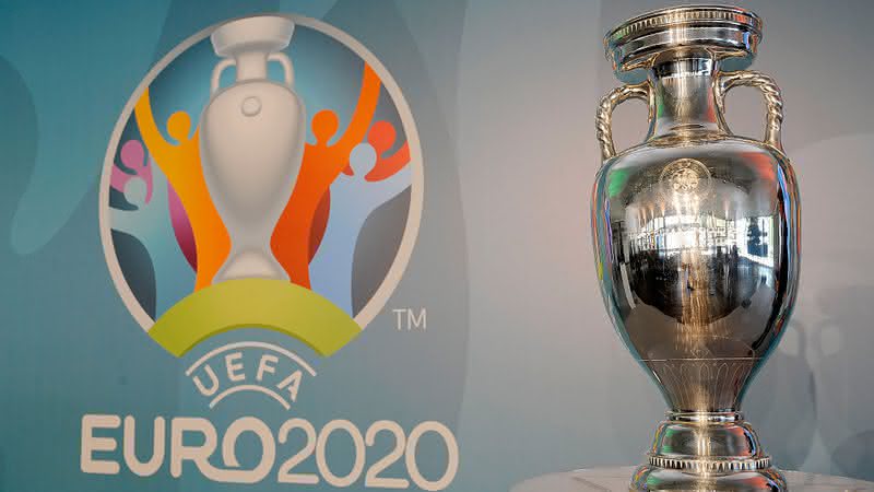 Taça da Eurocopa, que foi conquistada por Portugal em 2016 - GettyImages
