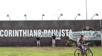 Torcida do Corinthians protesta após resultado negativo em Alagoas - GettyImages