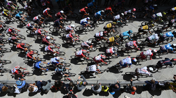 O Giro d’Italia 2022 levará cerca de 176 ciclistas ao país europeu - Getty Images