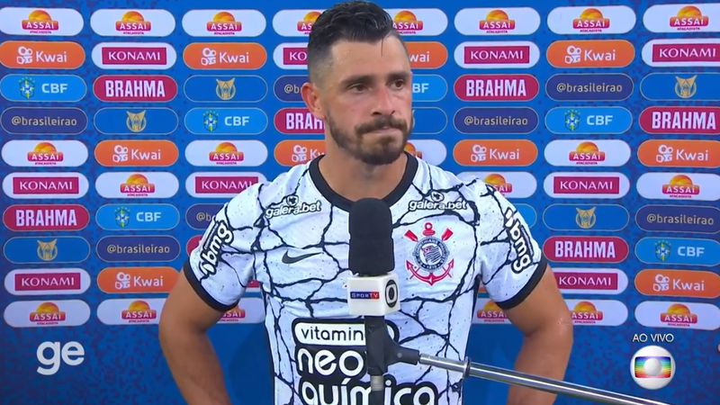Giuliano, jogador do Corinthians durante entrevista depois do jogo - Transmissão TV Globo