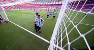 Grêmio bate Internacional no jogo de ida da final - Transmissão Rede Globo / Premiere