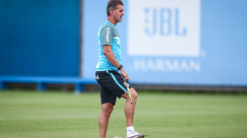 Vagner Mancini ganha desfalque de última hora para "estreia" do Grêmio no Gaúcho - Lucas Uebel / Grêmio