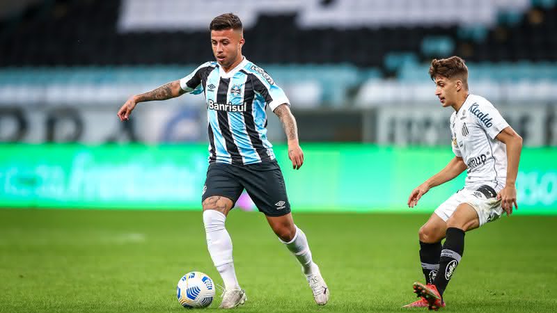 Matheus Henrique e Tiago Nunes se estranharam em jogo do Grêmio - Lucas Uebel / Grêmio FBPA / Flickr