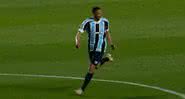 Brentford demonstra interesse na contratação de Vanderson, do Grêmio - Getty Images