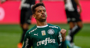 Gustavo Scarpa em ação com a camisa do Palmeiras - GettyImages