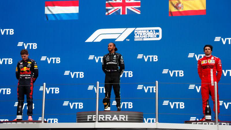 Na Fórmula 1, Hamilton tomou a liderança na reta final do GP da Rússia - GettyImages