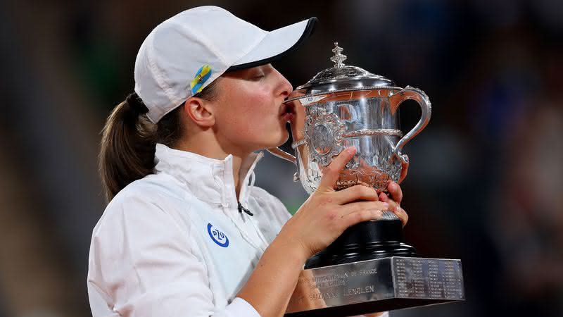 Iga Swiatek fatura Roland Garros - Crédito: Getty Images