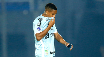 Ângelo, jogador do Santos depois da eliminação da Sul-Americana e provocação do Independiente - GettyImages