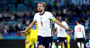 Harry Kane comemorando o gol da Inglaterra sobre a Ucrânia na Eurocopa - GettyImages