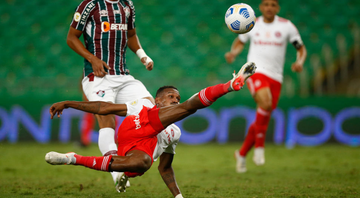 Edenilson em ação pelo Internacional; jogador interessa ao Atlético-MG - GettyImages