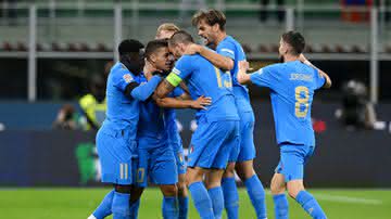Seleção Italiana comemorando o gol de Raspadori - Claudio Villa / Getty Images