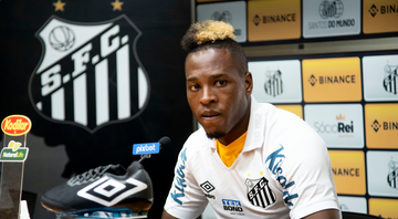 Jhojan Julio apresentado no Santos - Ivan Storti / Santos FC / Flickr