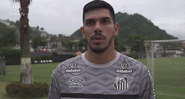 João Paulo comemora fase do Santos, mas alerta: “Campeonato traiçoeiro” - YouTube/ Santos TV