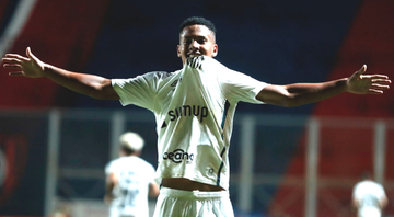 Ângelo, jogador do Santos comemorando gol pela Libertadores - GettyImages