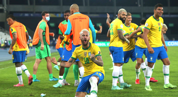 Jogadores do Brasil comemorando a vitória na Copa América - GettyImages