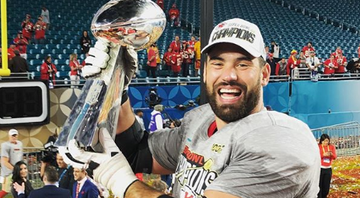 NFL: Campeão do Super Bowl atua em hospital contra o coronavírus - Instagram