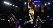 LeBron James comanda vitória dos Lakers sobre os Kings - Getty Images