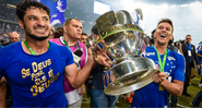 Zagueiro Leo comemorando título da Copa do Brasil pelo Cruzeiro - Getty Images