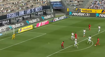 Com 13 mil ‘torcedores’ de papelão, Bayer Leverkusen bate Borussia Mönchengladbach fora de casa - YouTube