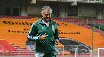 Lisca em ação pelo América Mineiro - Divulgação/América-MG