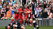 Liverpool vence Newcastle e assume liderança provisória do Inglês - GettyImages