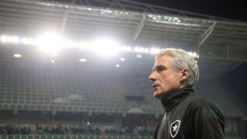 Luís Castro detona postura do Botafogo contra o América-MG - Crédito: Getty Images