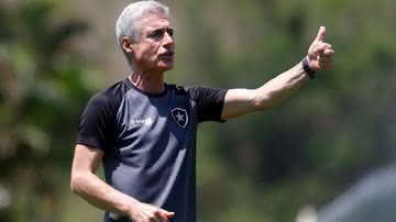 Luis Castro critica demissões de técnicos no Brasil - Flickr Botafogo/ Vitor Silva