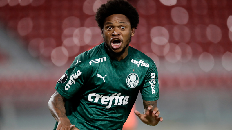 Luiz Adriano provoca torcedora do Palmeiras em rede social - Getty Images