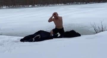 Bizarro! Lutador do UFC decide mergulhar em lago congelado e sofre ferimento na cabeça - Reprodução/ Instagram
