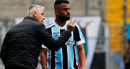 Maicon, ex-Grêmio, tem tido seu nome vinculado ao Sport, mas a oferta não chegou as suas mãos - GettyImages